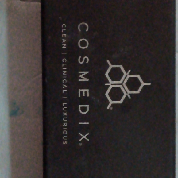 Cosmedix Face and Body Massage Beauty Roller - Picture 2 of 10